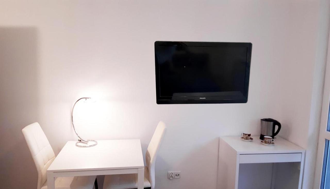 Apartamenty Sloneczne Tarasy 므르제지노 외부 사진